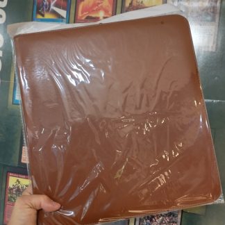 CARPETA ECOCUERO 480 CARTAS CIERRE - CARD PLANET- BROWN